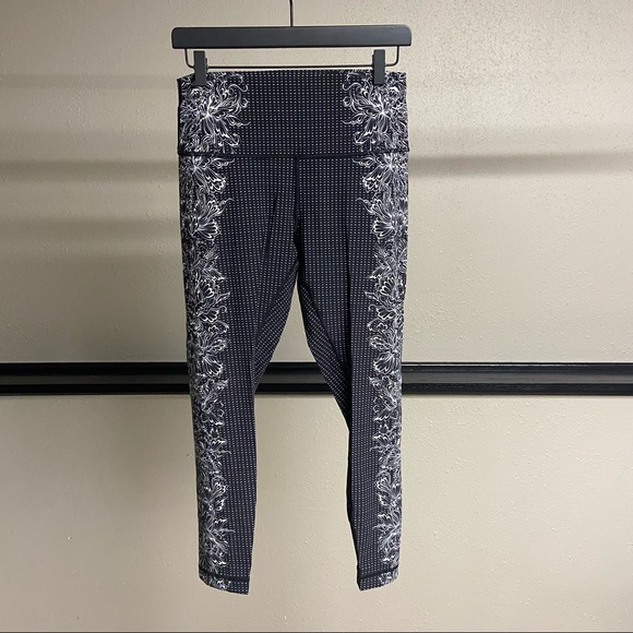 lululemon athletica Pants - lululemon NWOT Legging Sz 10